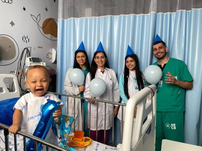 Hospital Estadual Costa das Baleias surpreende crianças internadas com festas de aniversário